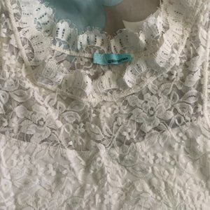 Lace Sleep Shirt, Queen Esther, Rough Hem Lace Finish. Ladies M